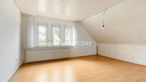 1. OG Wohnzimmer 1 - 