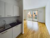 Küche + Wohnzimmer - 2 Zimmer Etagenwohnung in Dresden