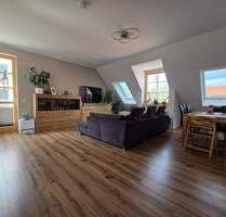 großzügige 4-Zimmer Dachgeschosswohnung mit Südbalkon in zentraler Lage zu vermieten!! - Dresden Leuben