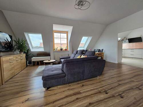 P150 WE-2.OG rechts Wohnen - 4 Zimmer Etagenwohnung in Dresden