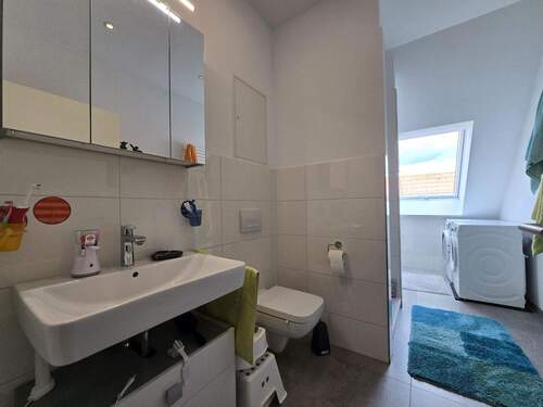 P150 WE-2.OG rechts Bad I - 