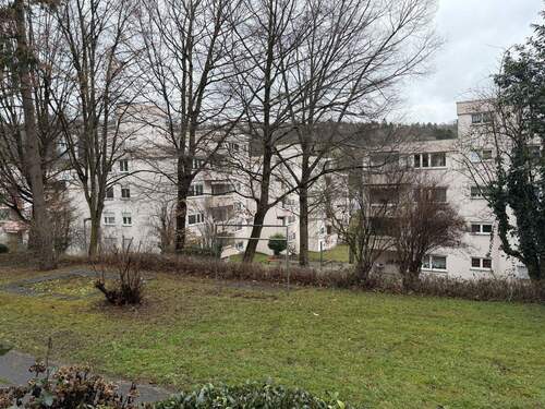 Hausansicht - Etagenwohnung mit 67,70 m&sup2; in Esslingen zum Kaufen