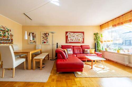 Wohn- und Essbereich - Etagenwohnung mit 92,20 m&sup2; in München zum Kaufen