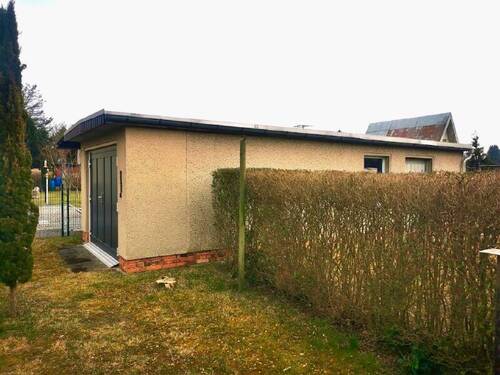 Garage - 6 Zimmer Einfamilienhaus in Bernsdorf