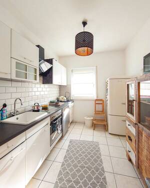 130_Küche (ohne Einbauten).jpg - 