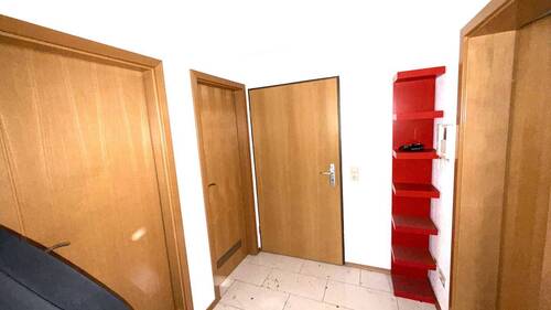 Flur - Etagenwohnung mit 56,00 m&sup2; in Ravensburg zum Kaufen