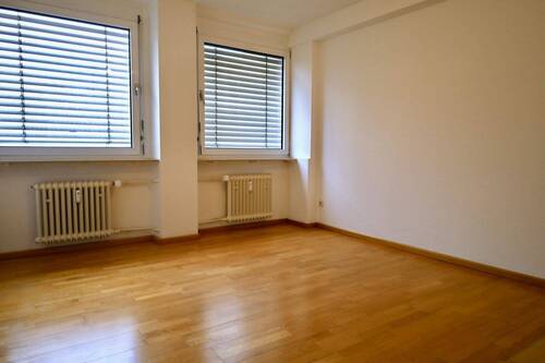 Schlafzimmer - Etagenwohnung mit 85,00 m&sup2; in Kaiserslautern zur Miete