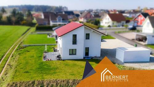 Außenansicht - 6 Zimmer Einfamilienhaus zum Kaufen in Weidhausen bei Coburg