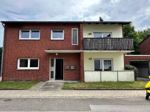 Hausansicht Vorderseite - 6 Zimmer Mehrfamilienhaus, Wohnhaus zum Kaufen in Rommerskirchen