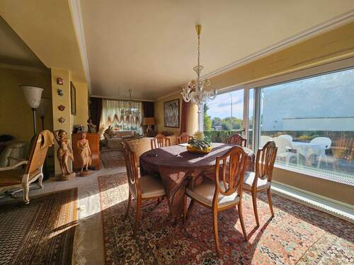 Wohn- und Esszimmer - 