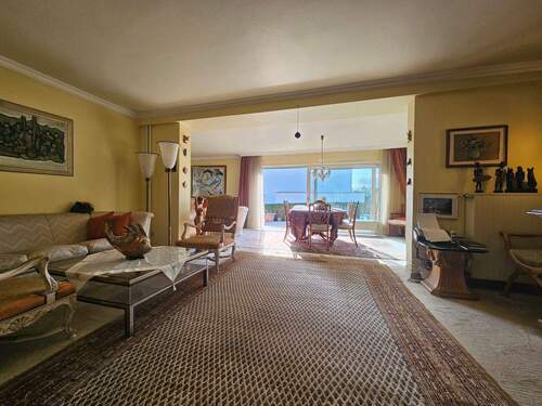 Wohn- und Esszimmer - 