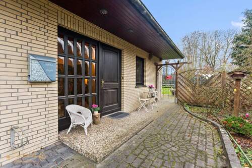 Eingang - 5 Zimmer Einfamilienhaus zum Kaufen in Berne