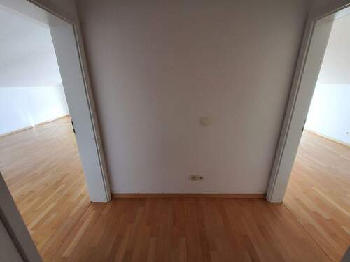 Flur.jpg - 2 Zimmer Etagenwohnung in Geretsried