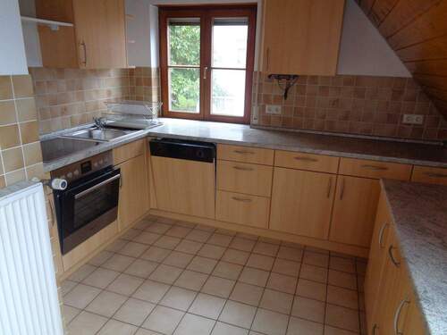 Küche mit EBK - Etagenwohnung mit 57,00 m² in Weinstadt zur Miete