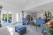 Wohnbereich mit Terrassenzugang - 