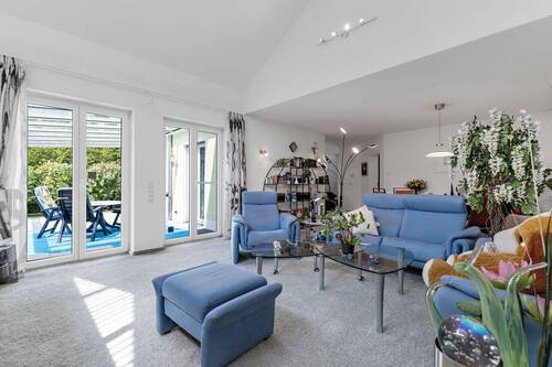 Wohnbereich mit Terrassenzugang - 
