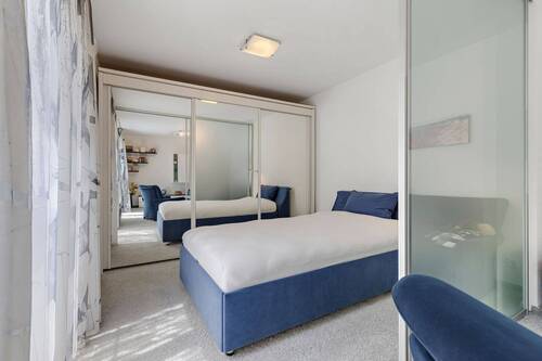 Glasabtrennung zum Schlafbereich - 