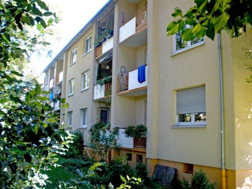 Balkonansicht der Wohnanlage - 3 Zimmer Etagenwohnung zur Miete in Heppenheim