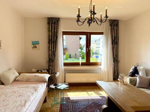 Schlafzimmer EG - 