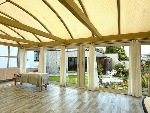 Poolhaus - 