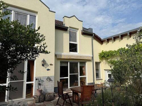 Haus Rückseite - 6 Zimmer Reihenendhaus in Polch