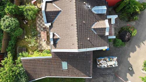 Haus Dach - 
