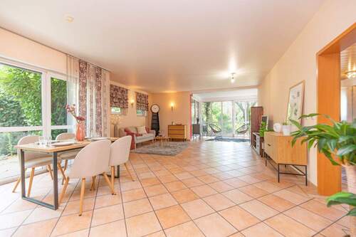 Viel Platz - 5 Zimmer Einfamilienhaus zum Kaufen in Groß-Zimmern