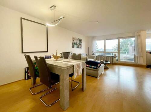 Essbereich - Etagenwohnung mit 88,00 m&sup2; in Stuttgart zur Miete