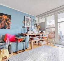 Köln-Bayenthal: Gemütliche 2-Zimmer-Wohnung mit Tiefgaragenstellplatz und Balkon