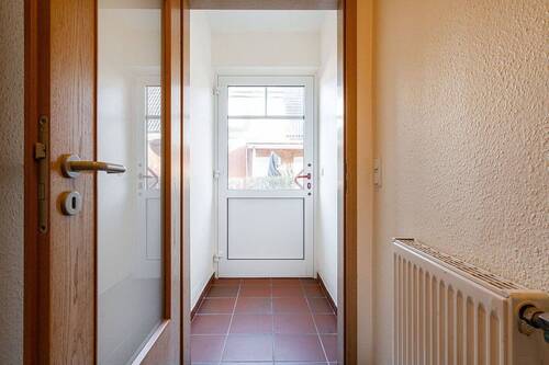 Eingang - 3 Zimmer Etagenwohnung zum Kaufen in Wittmund / Carolinenland