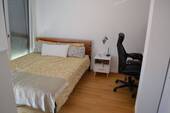 Schlafraum mit Arbeitsecke - 