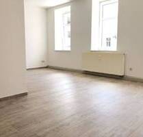 Für Singles oder Paare – super geschnittene 2 Zi. Wohnung mit offener Wohnküche und Balkon - Frankenberg