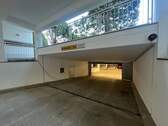 Einfahrt zur Tiefgarage - Garage, Stellplatz in München