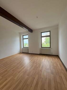 1 - Gemütliche 2-Zimmer-Wohnung mit Balkon in zentraler und ruhiger Lage, 57 m²
