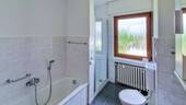 Whg2, Bad mit Dusche und Wanne - 