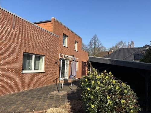 Wohnungszugang Anbau - 1 Zimmer Mehrfamilienhaus, Wohnhaus zum Kaufen in Beckum