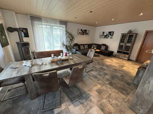 Wohn-/Esszimmer Anbau - 