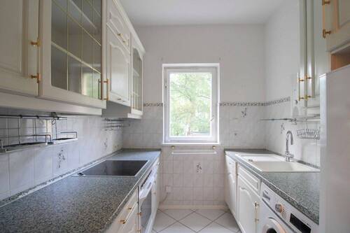 Küche - 2 Zimmer Einfamilienhaus zum Kaufen in Berlin
