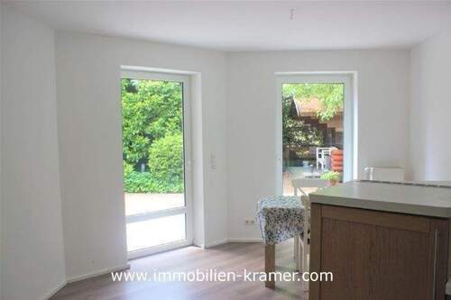 Wohnküche mit Zugang zur Südterrasse - 