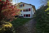 Hausansicht - Wohnen im Einklang mit der Natur - EFH mit großem Anwesen, Teichen und Forellenzucht
