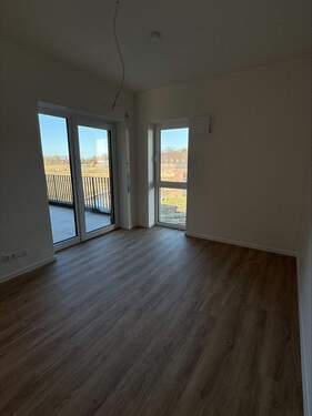 Zimmer 1 - Etagenwohnung mit 99,10 m&sup2; in Oldenburg zur Miete