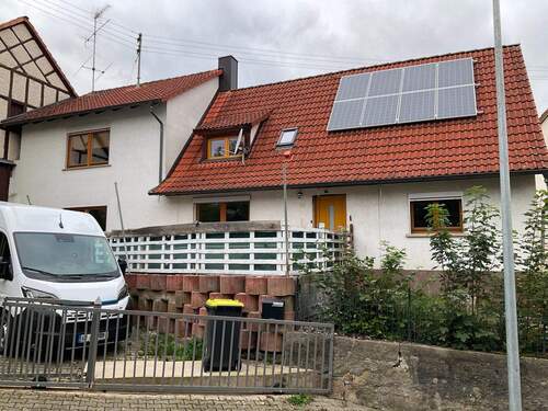 Titelbild - Familienfreundliches Einfamilienhaus mit Scheune in ruhiger Lage von Burgpreppach