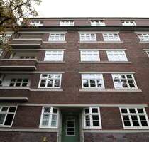 2 Zimmer Wohnung am Lattenkamp - mit Potenzial zur Neugestaltung über den Dächern von Winterhude - Hamburg