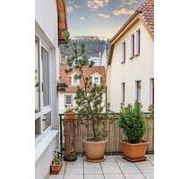 Leben wie im Einfamilienhaus - Maisonette-Wohnung mit Blick auf die Wachenburg in Top-Lage! - Weinheim