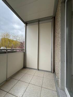 Geräumiger Balkon - 3 Zimmer Etagenwohnung in Wilkau-Haßlau