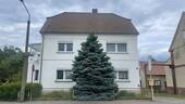 Straßenansicht - 7 Zimmer Mehrfamilienhaus, Wohnhaus zum Kaufen in Lohsa