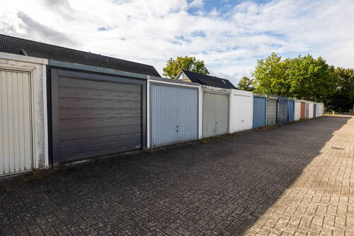 Garagenhof - 6 Zimmer Reihenmittelhaus in Delmenhorst