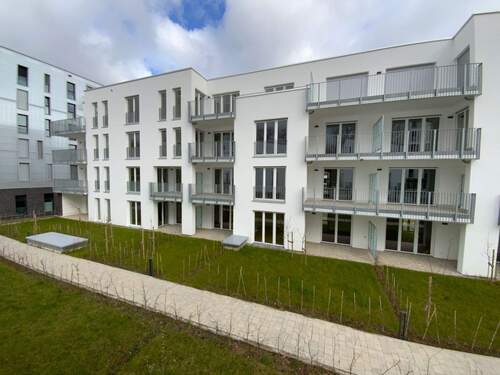 Rückansicht - 1-Zimmer-Wohnung mit Terrasse und eigenem Eingang