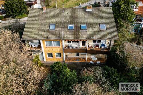 Ansicht West - 1 Zimmer Mehrfamilienhaus, Wohnhaus in Badenweiler