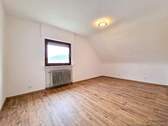 Zimmer 2 OG - 
